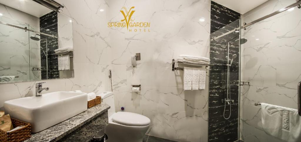 Spring Garden Hotel Lk Long Khanh Esterno foto