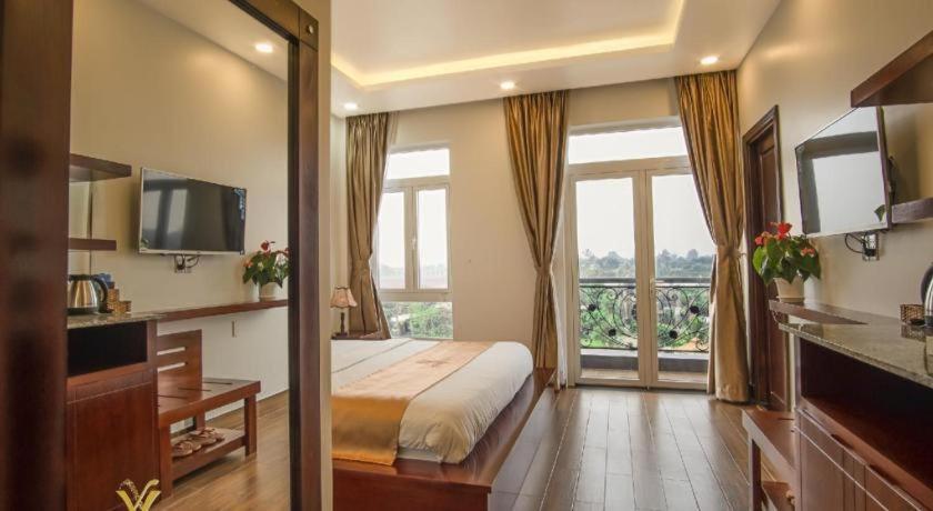 Spring Garden Hotel Lk Long Khanh Esterno foto
