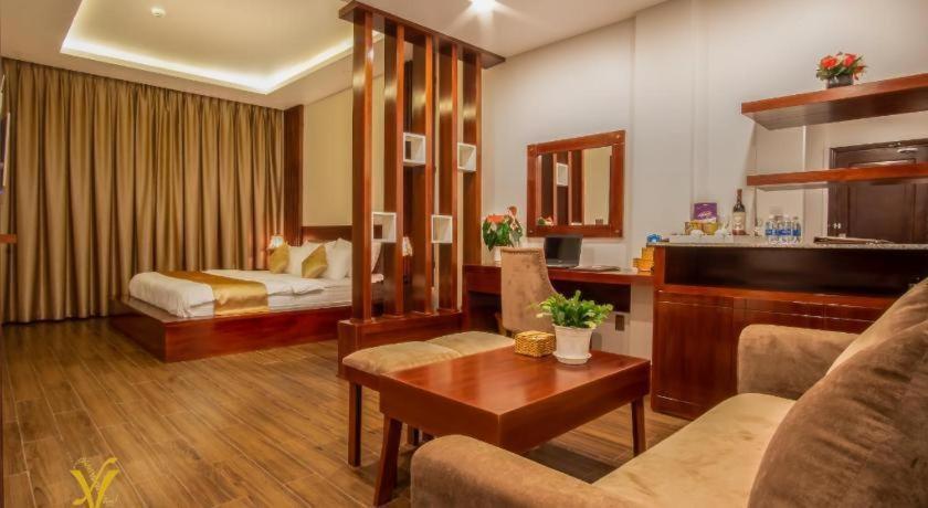 Spring Garden Hotel Lk Long Khanh Esterno foto